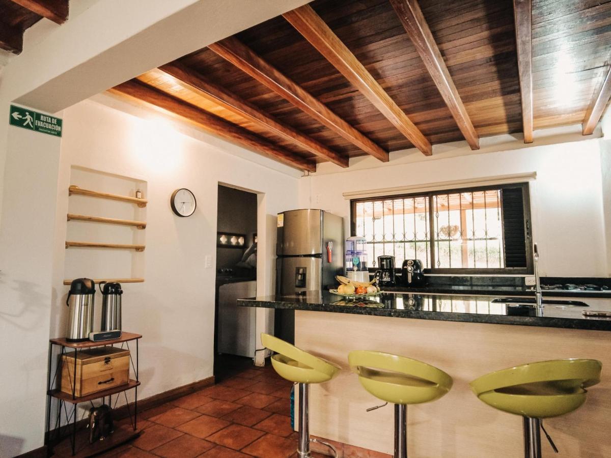 Volare Guatape Isla Hostel Ngoại thất bức ảnh