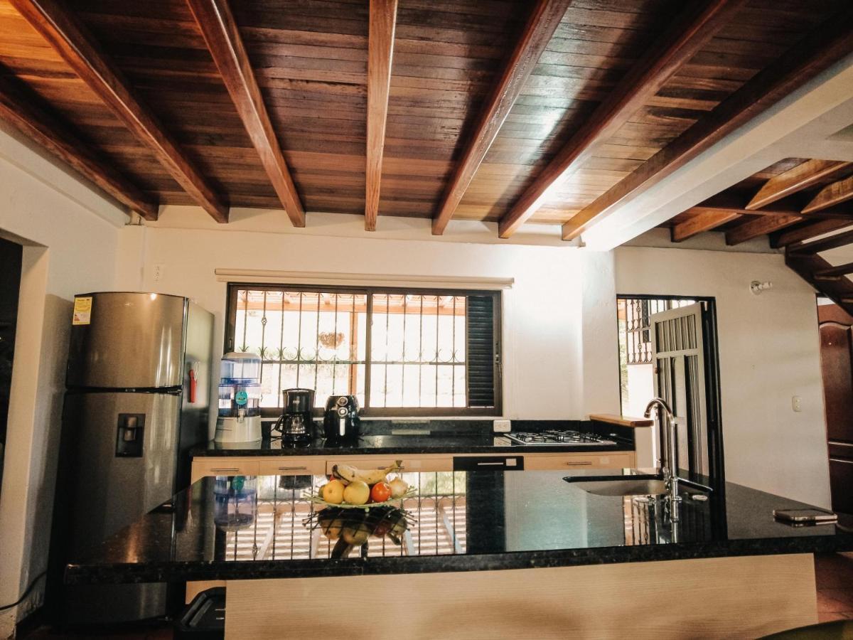 Volare Guatape Isla Hostel Ngoại thất bức ảnh