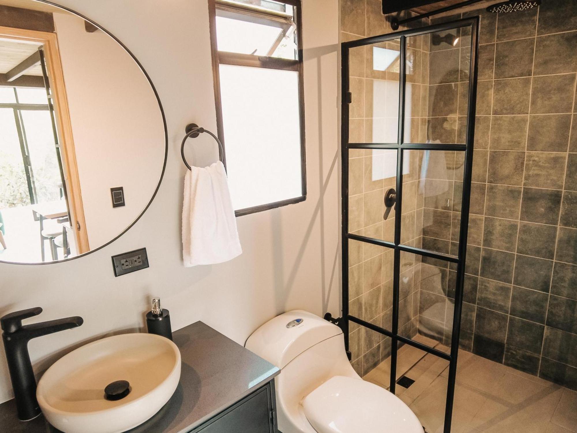 Volare Guatape Isla Hostel Ngoại thất bức ảnh